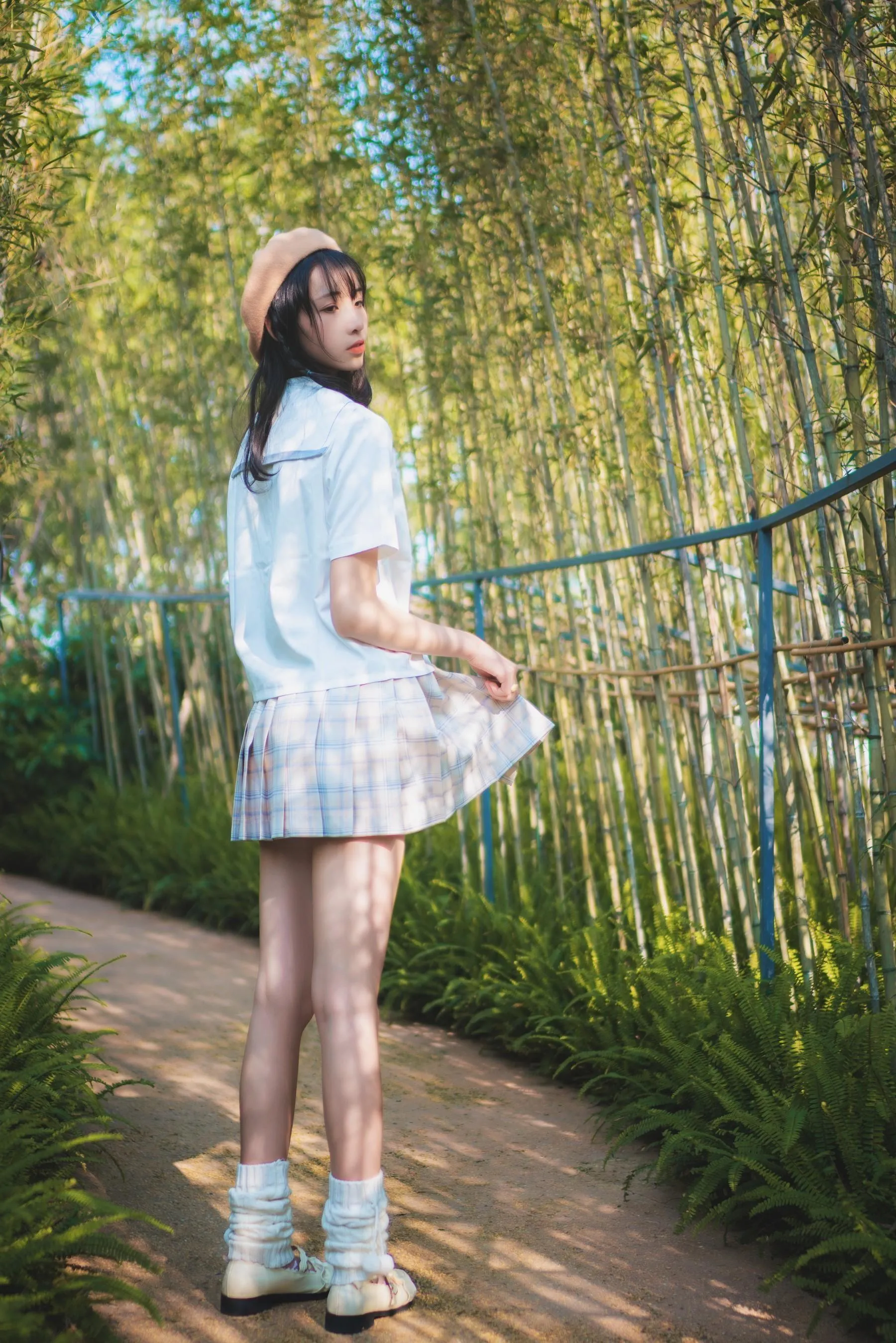 西瓜少女 NO.006 白云森林短袖无外套 [40P]插图2